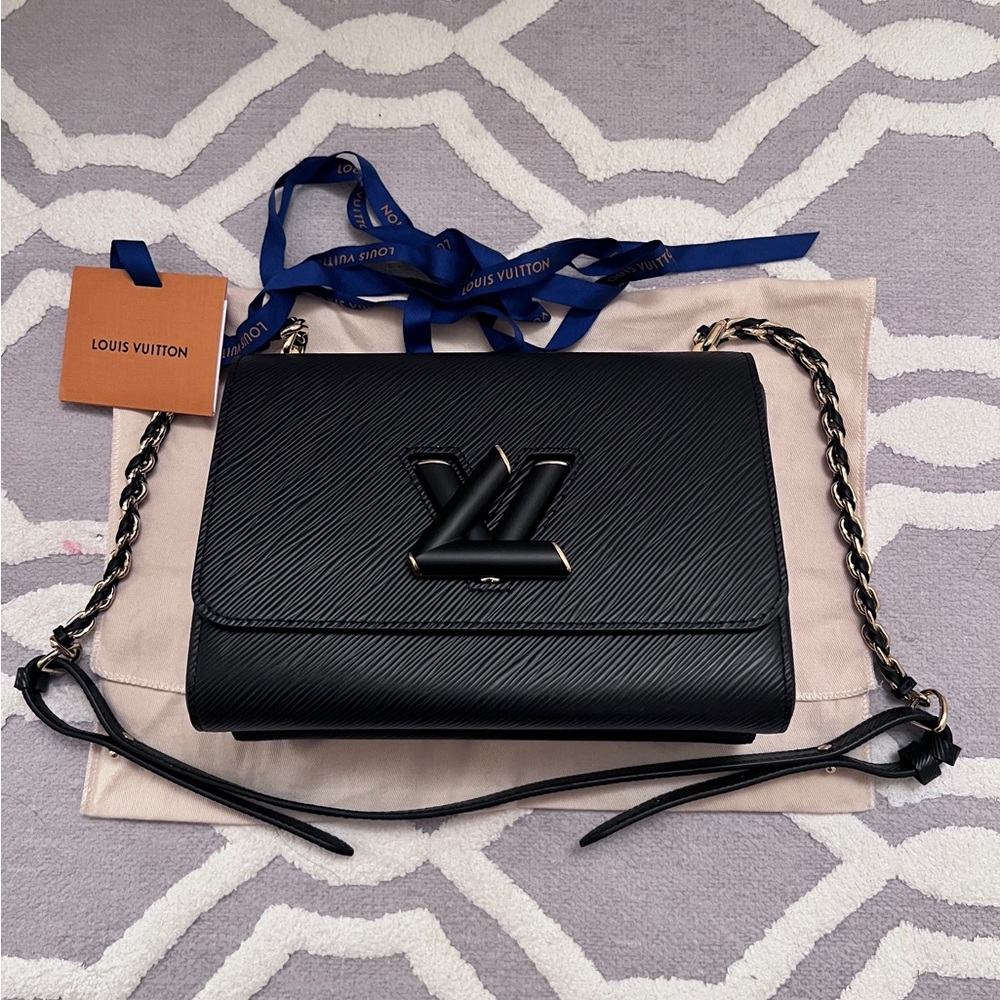 Louis Vuitton MM Twist bag